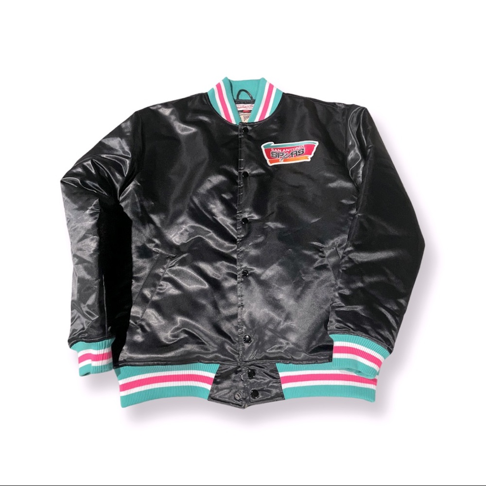 Mitchell & Ness